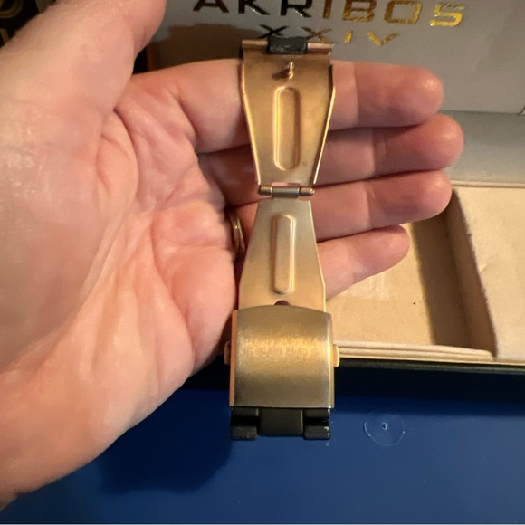 AKRIBOS XXIV MEN'S WATCH - STAINLESS STEEL - MULTIFUNCTION - AK583BKR - HEAVY - Picture 6 of 13